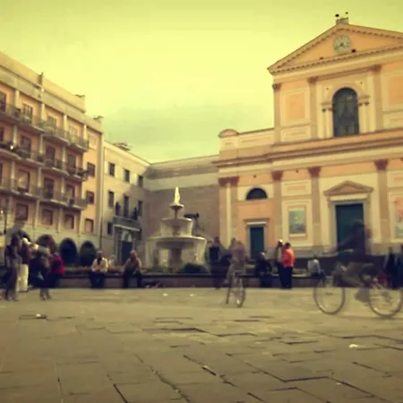 In Piazza Grande - شقة *